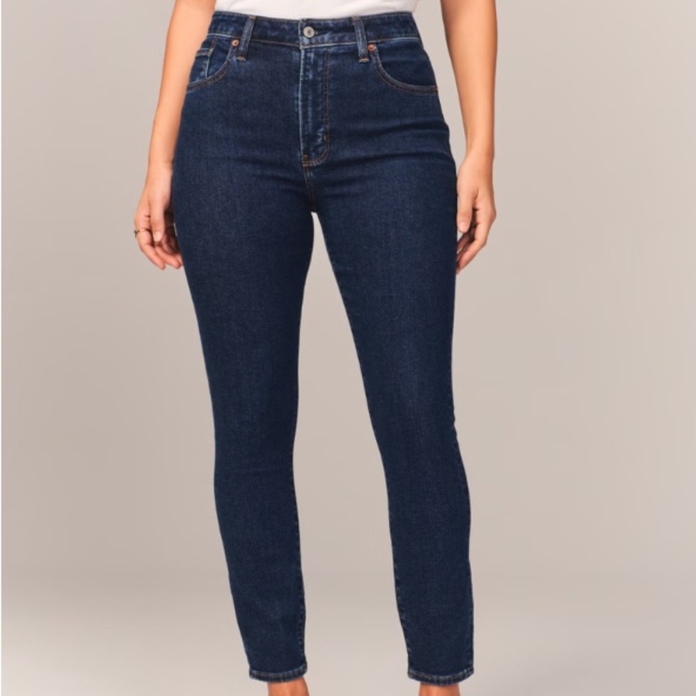 Abercrombie & Fitch Jeans - Size 31  (Curve Love)